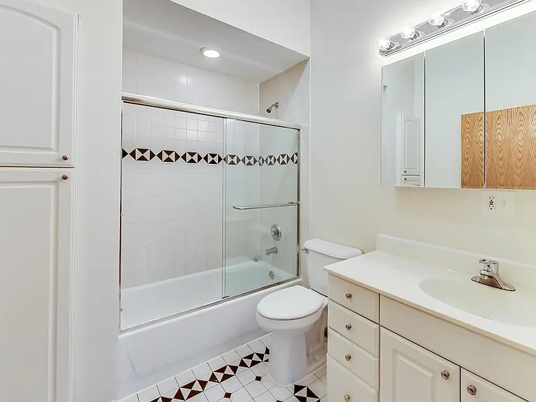 1769 N Clybourn Ave #2 — Photo 10