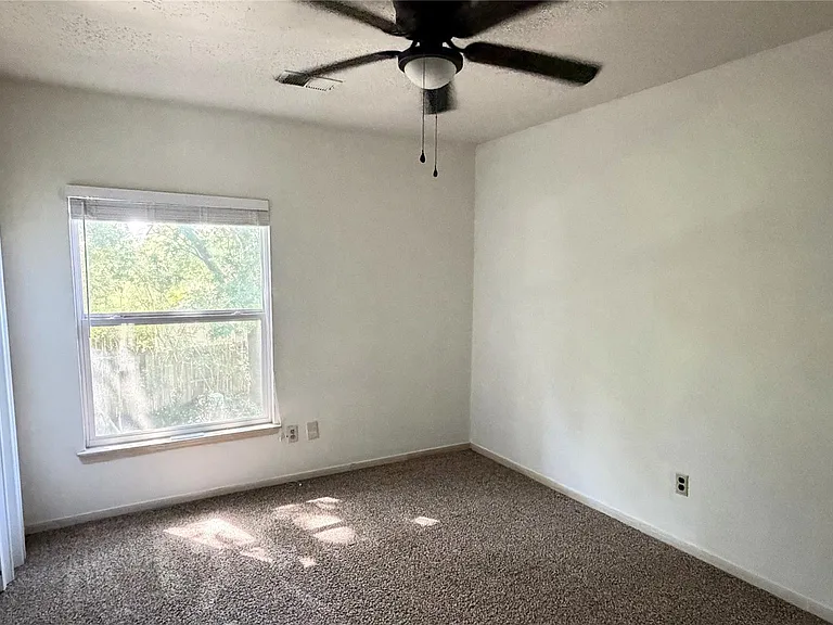 7771 Springville Dr — Photo 11