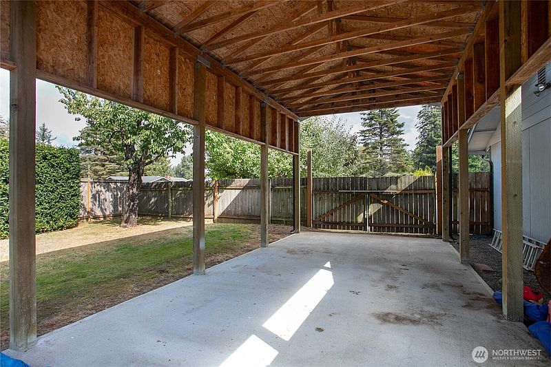 5th image of 5649 Hudson Lane
