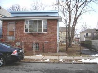 712 3rd St, Secaucus, NJ 07094