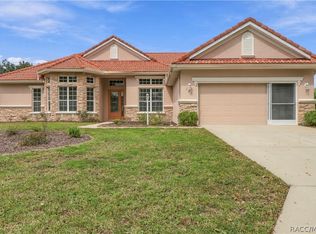 197 S Paladinn Cir Unit 11G, Inverness, FL 34453