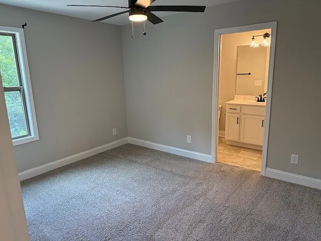 3 bed, 1176 sqft, $1,800 — Photo 2