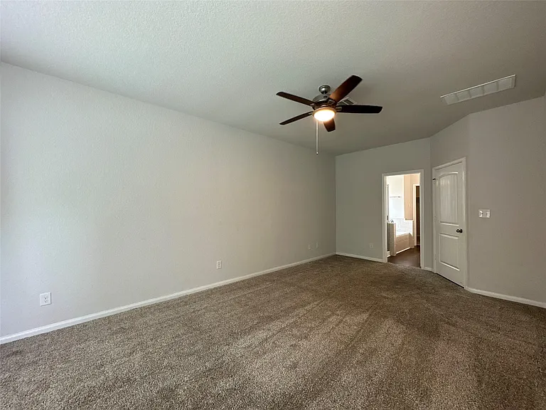 2611 Hoffman Ln — Photo 12