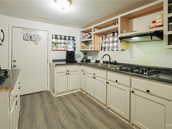 4th image of 329 N 21st St