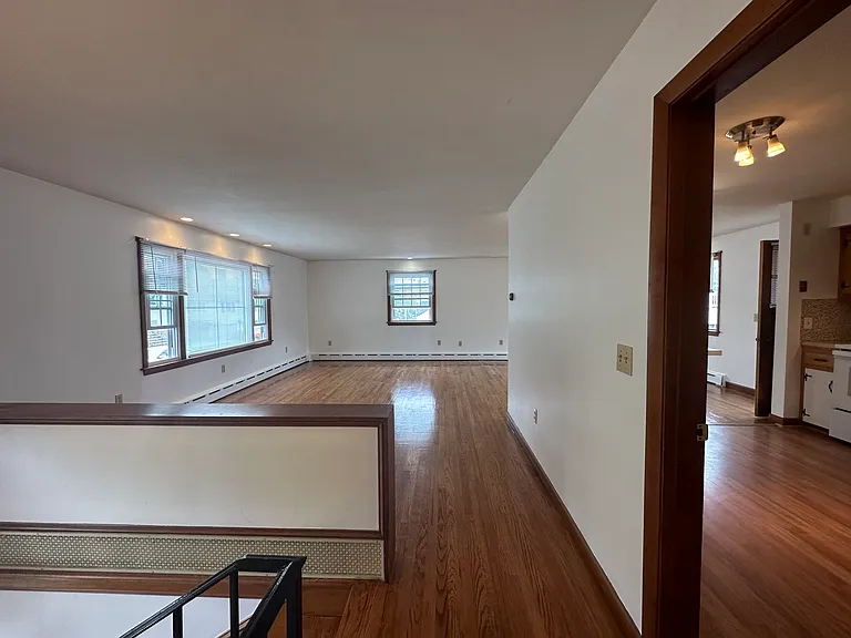 152 Evarts St — Photo 10