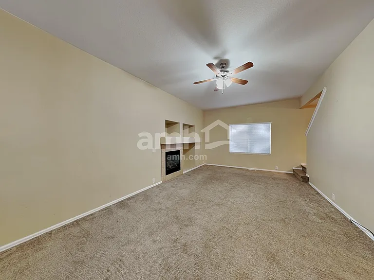 209 Homestead Way — Photo 4