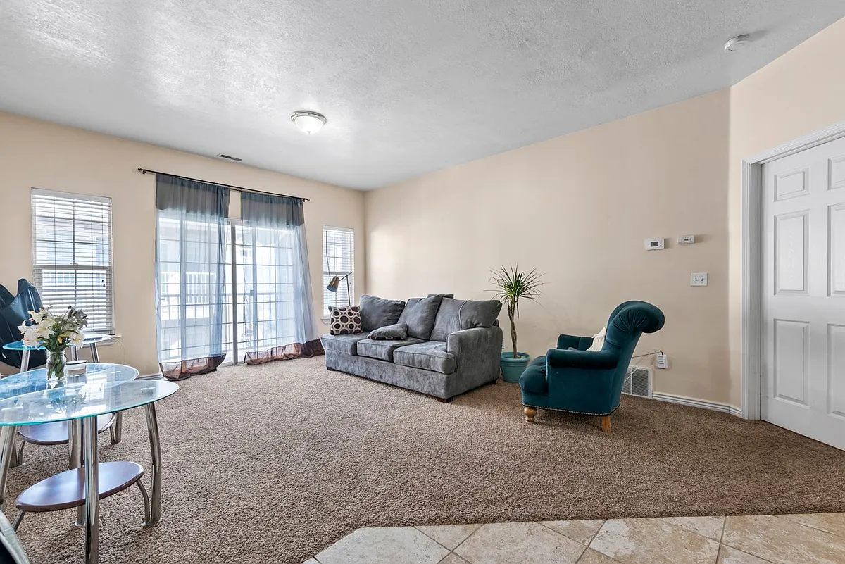 Building Photo - 454 N Seven Peaks Blvd #317
