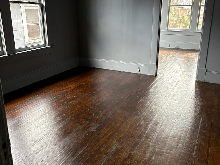 539 Kirby Pl — Photo 4