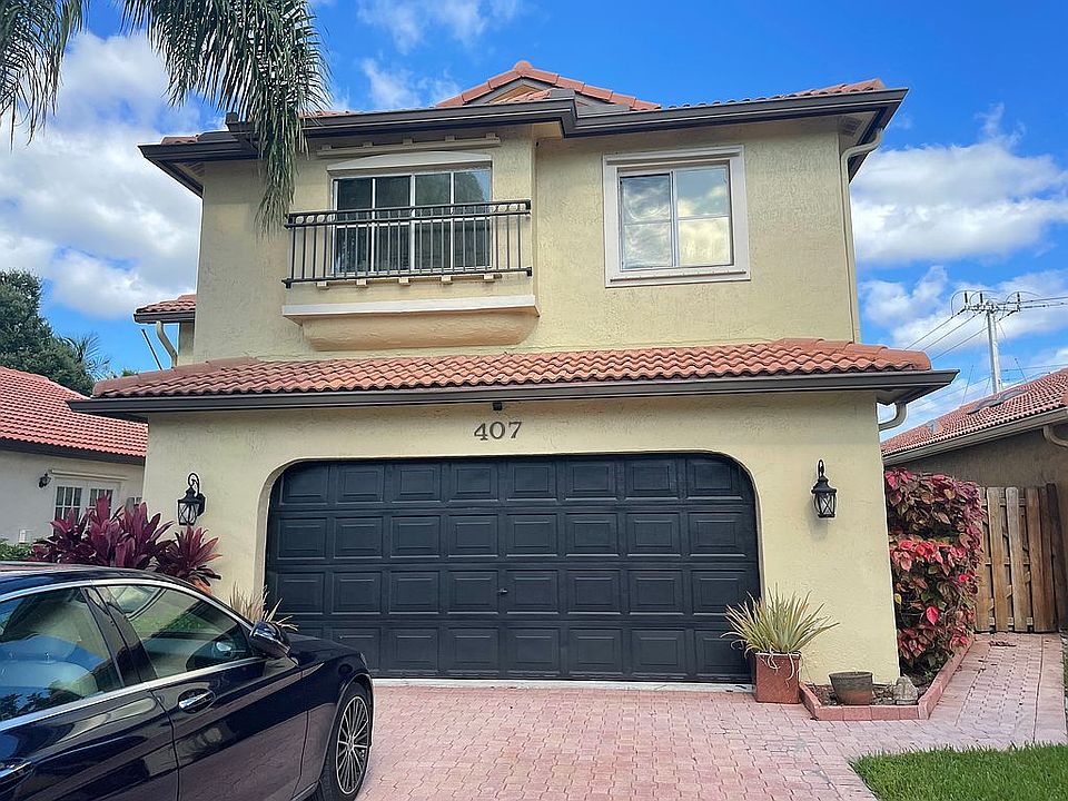 1st image of 407 Lakeside Cir