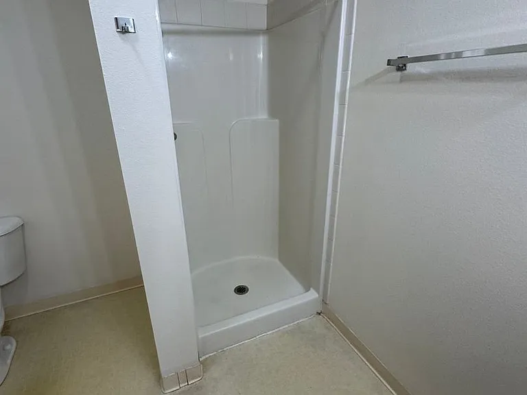 90 E Gridley Ave — Photo 59