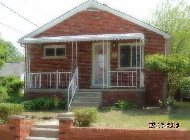 1st image of 927 2nd St