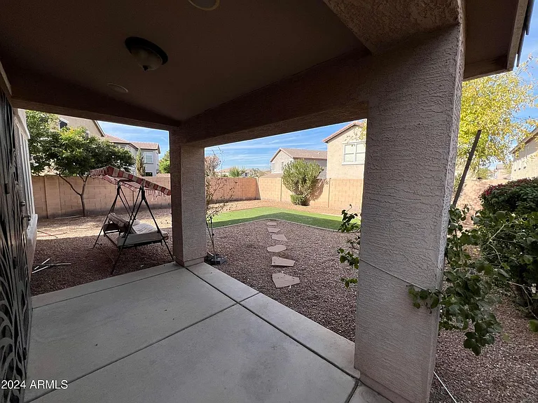 2226 E Bowker St — Photo 26