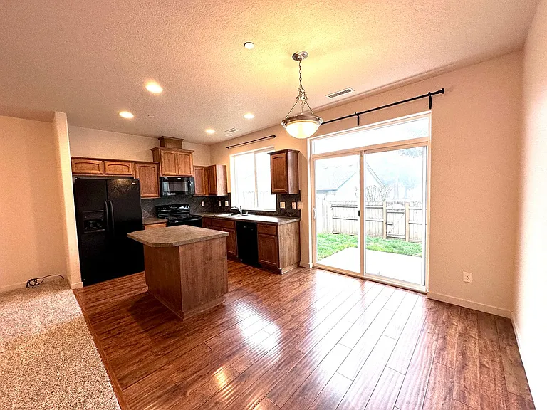 5215 NE 83rd Pl — Photo 9