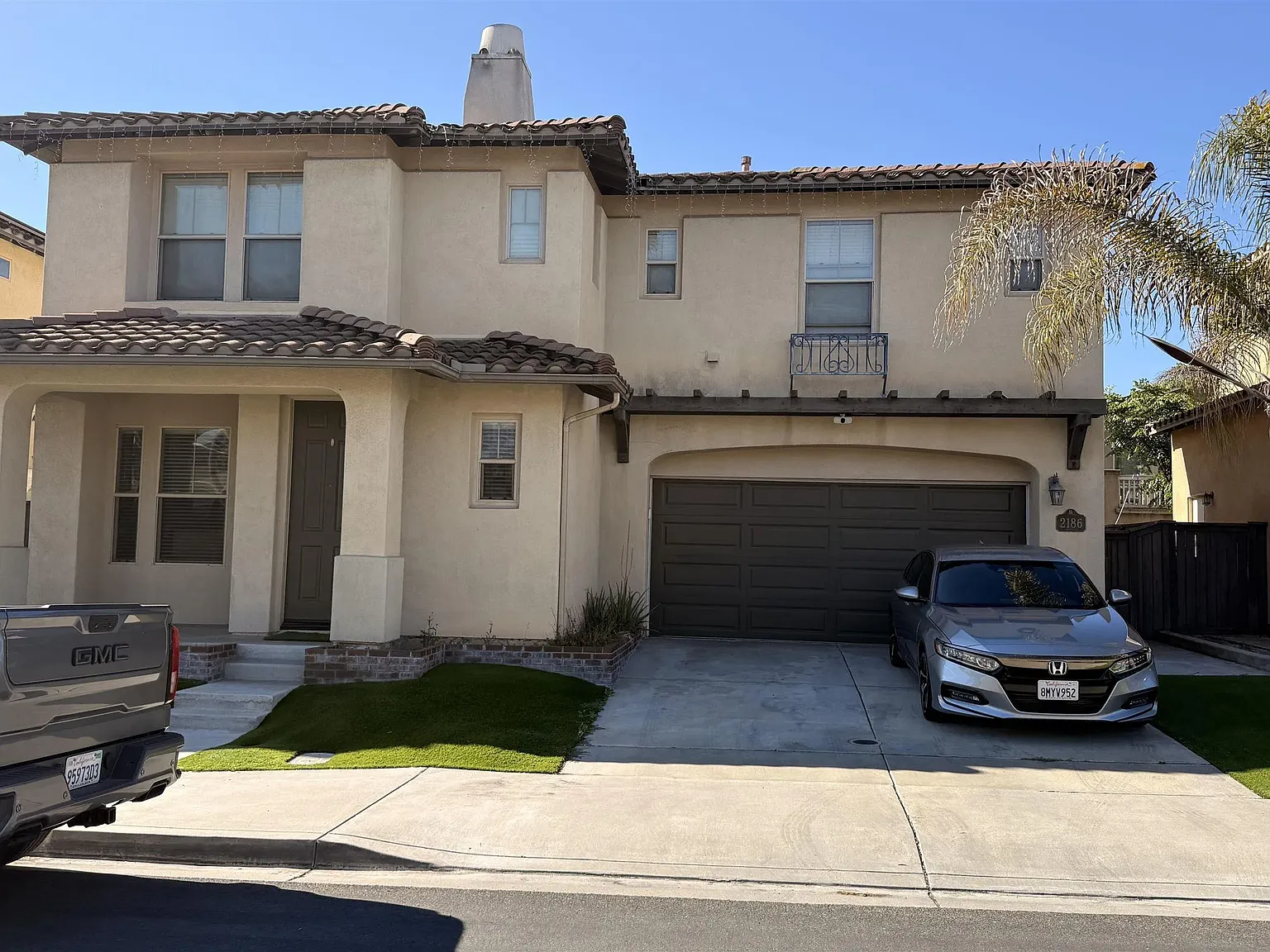 3 bed, 2.5 bath, 1788 sqft, $4,700 — Photo 1
