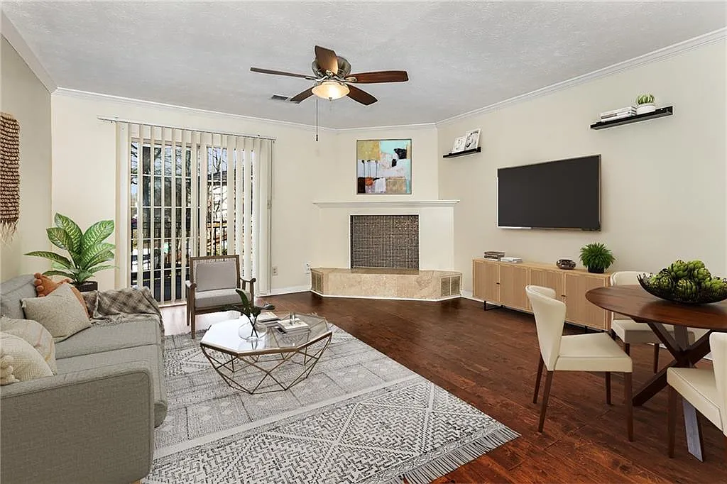 1 bed, 1.0 bath, 840 sqft, $1,500 — Photo 3