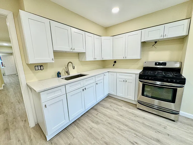 76 Greenville Ave #1 — Photo 10