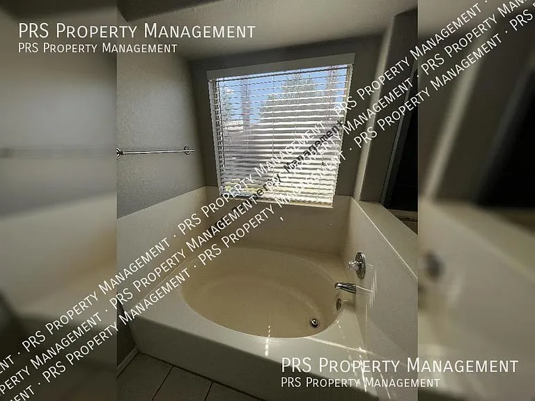 1453 E Sierra Madre Ave — Photo 16