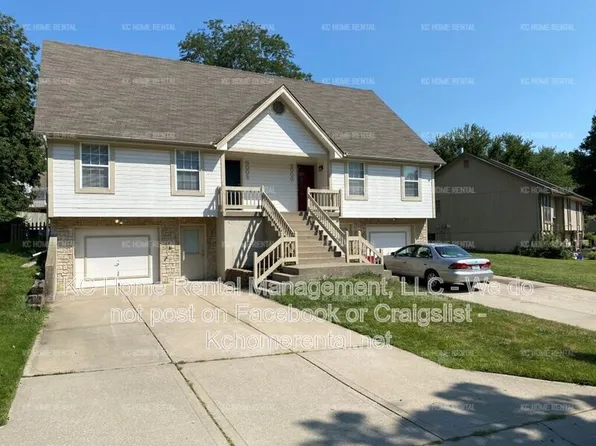 8002 NW 79th Pl, Kansas City, MO 64152