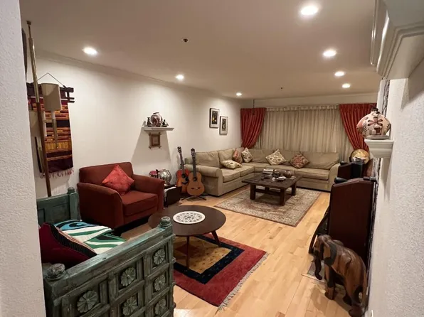 879 Jordan Ave, Los Altos, CA 94022