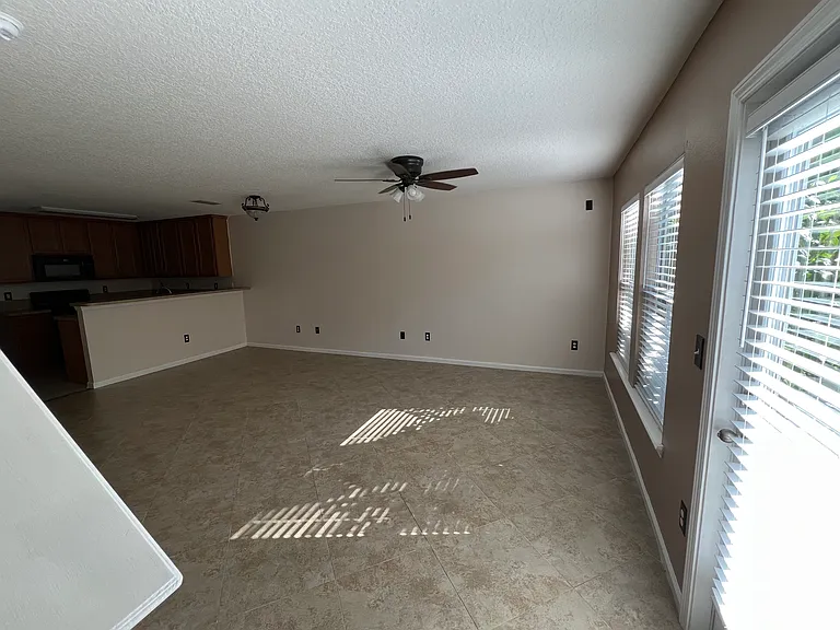5906 Brice Ct — Photo 8