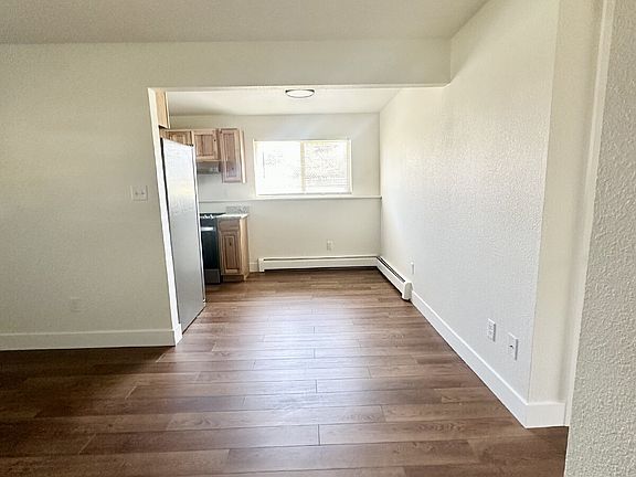 4th image of 1617 Oxford Dr APT C