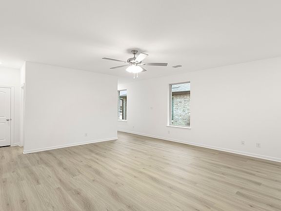 4th image of 2928 Kimberwick Dr
