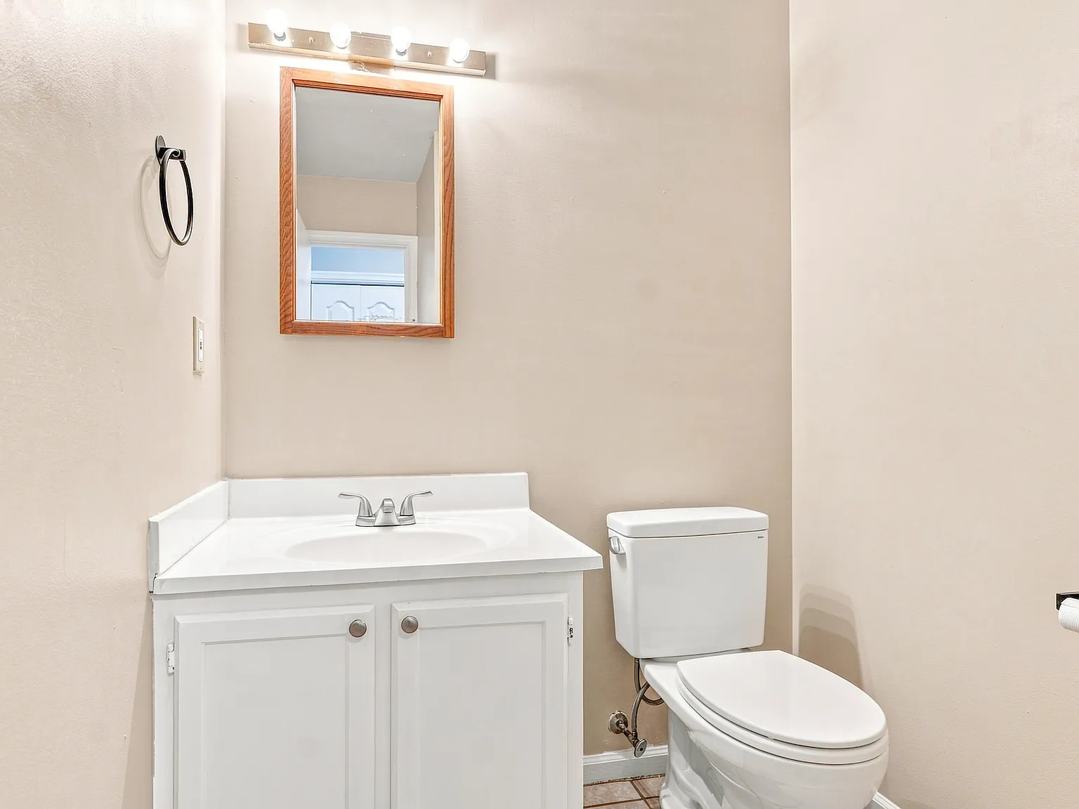 2 bed, 2.5 bath, 1250 sqft, $1,850 — Photo 4