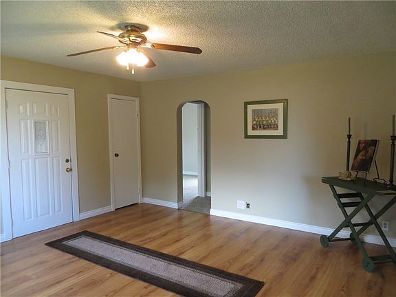 5th image of 502 Grandview Ave