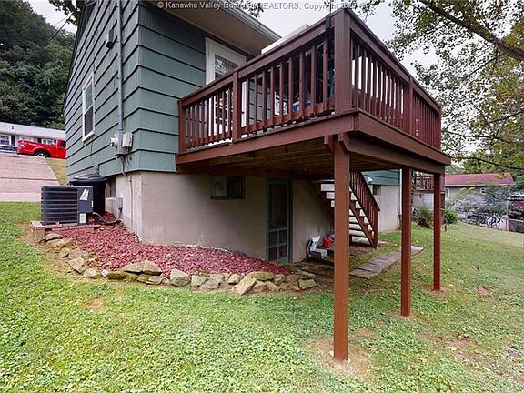 2nd image of 2752 Daniels Ave
