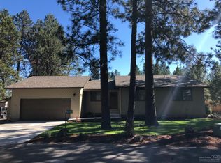 61100 Rustic Ln, Bend, OR 97702