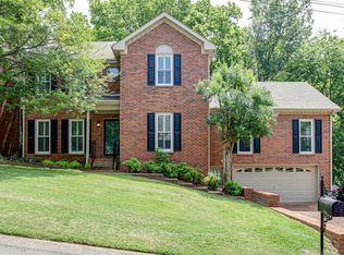 6632 Autumnwood Dr, Nashville, TN 37221
