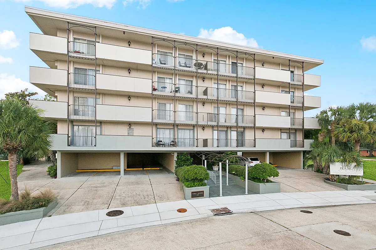 Building Photo - 309 Opal St