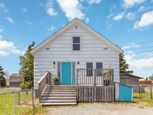 11 Yorks Ln, Eastern Passage, NS B3G 1C2