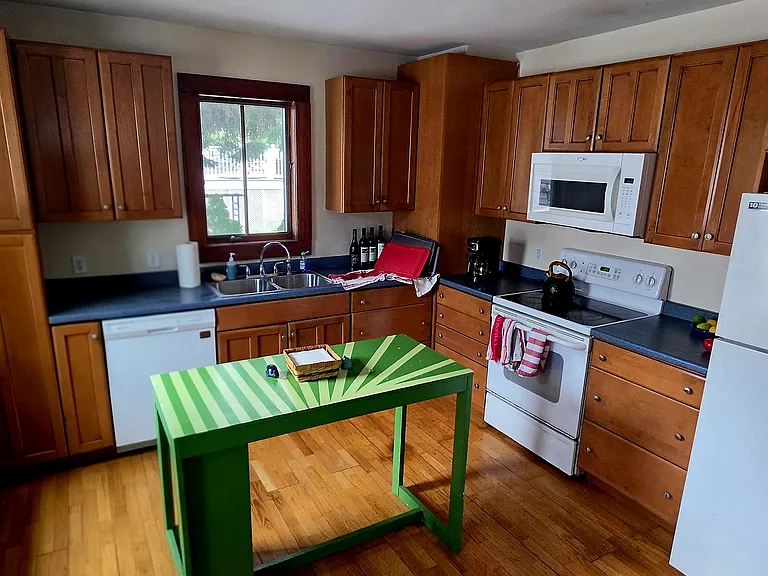 9 Commercial St #9 — Photo 9