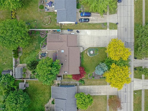 5th image of 1664 Scarborough Dr