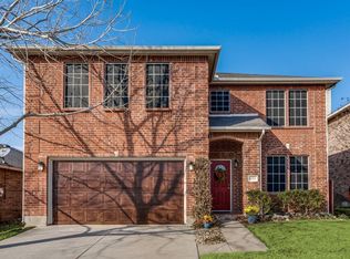 1813 Foxfield, Justin, TX 76247