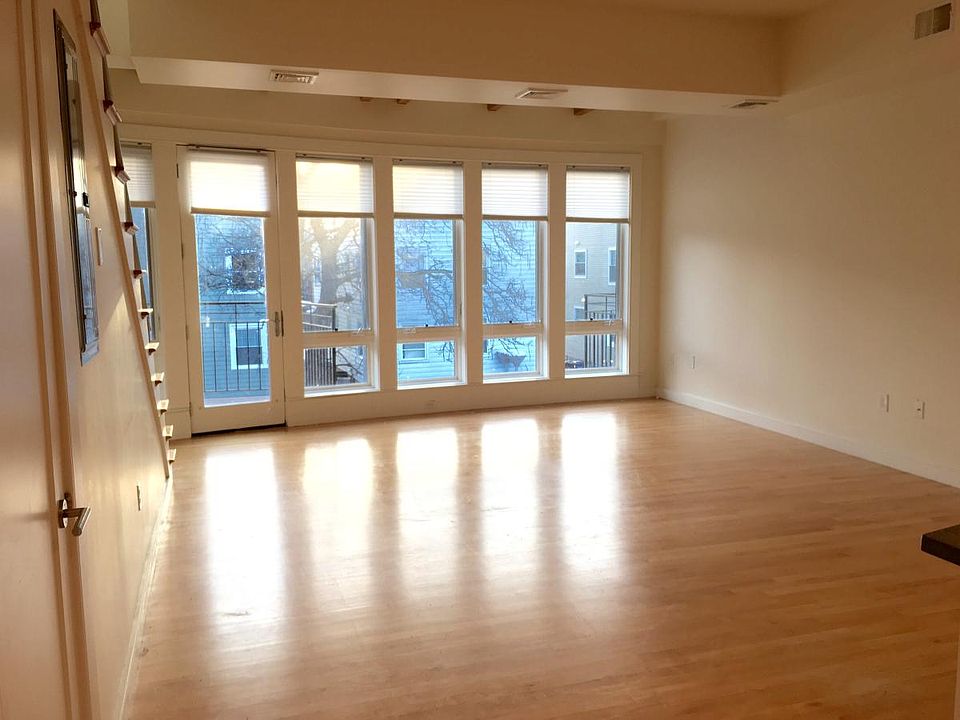 1st image of 72 Hamilton St #9AB