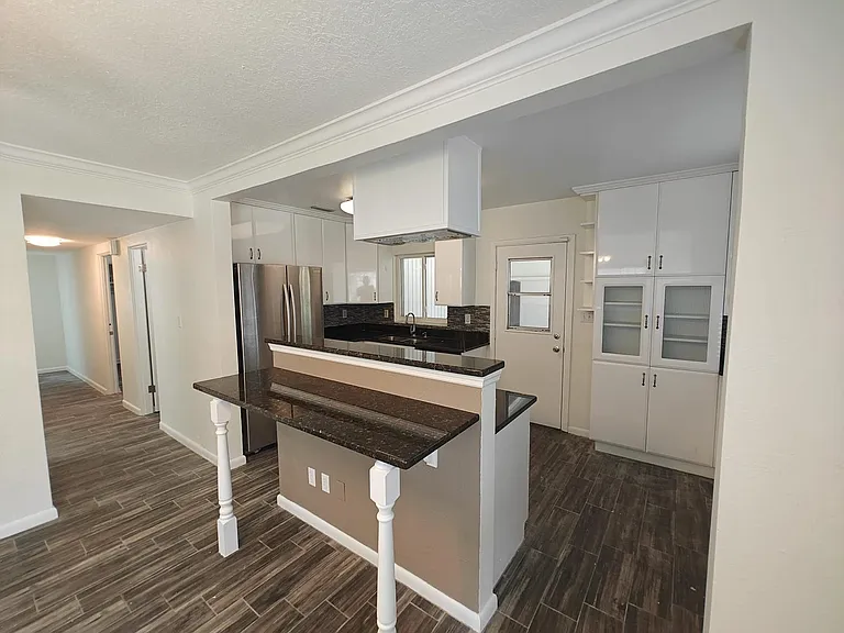 1612 Northumberland Ave — Photo 18