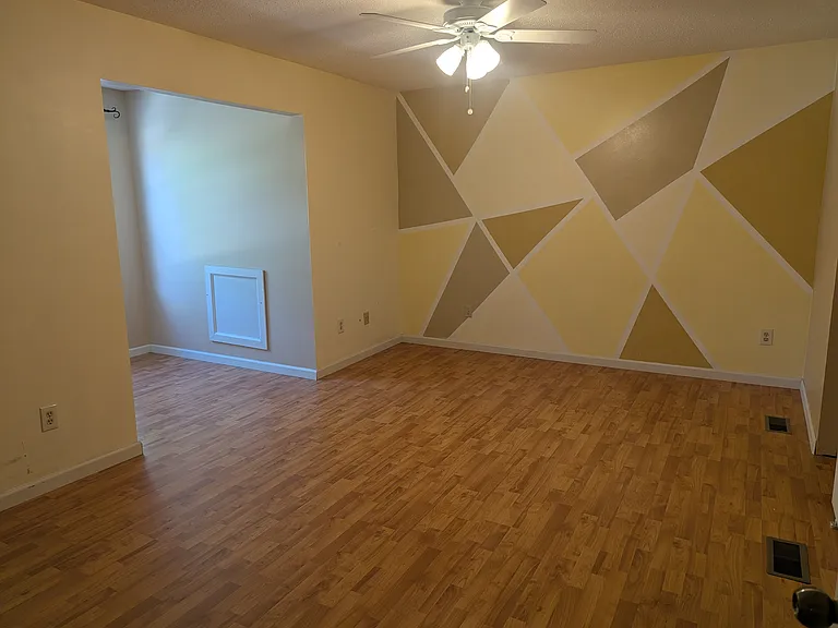 1061 Mitchell Way — Photo 9