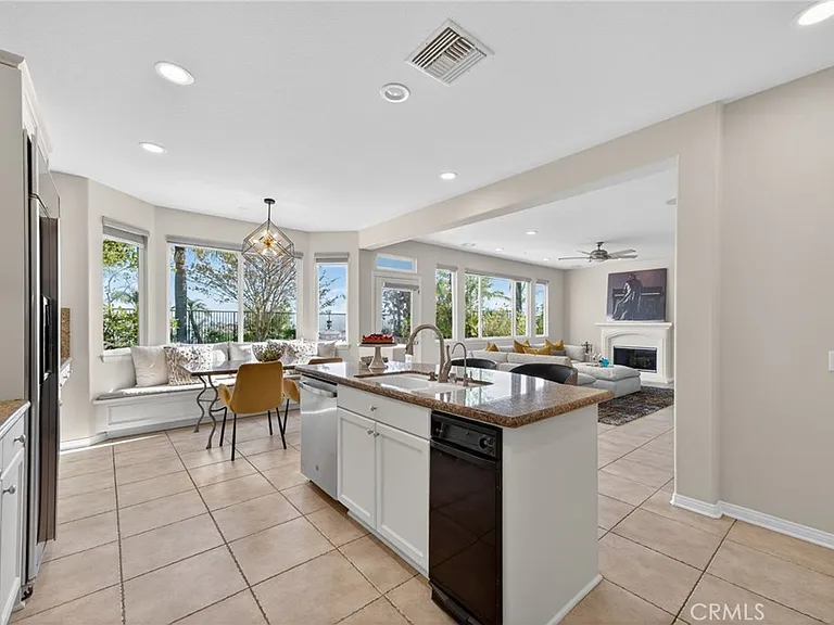 20800 Campania Ln — Photo 20
