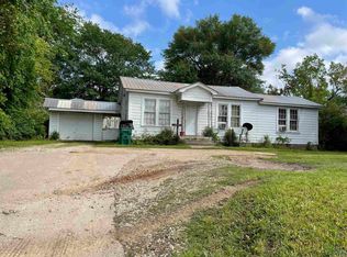458 W Sabine St, Carthage, TX 75633