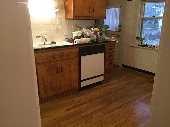 2nd image of 4143 Cambridge St