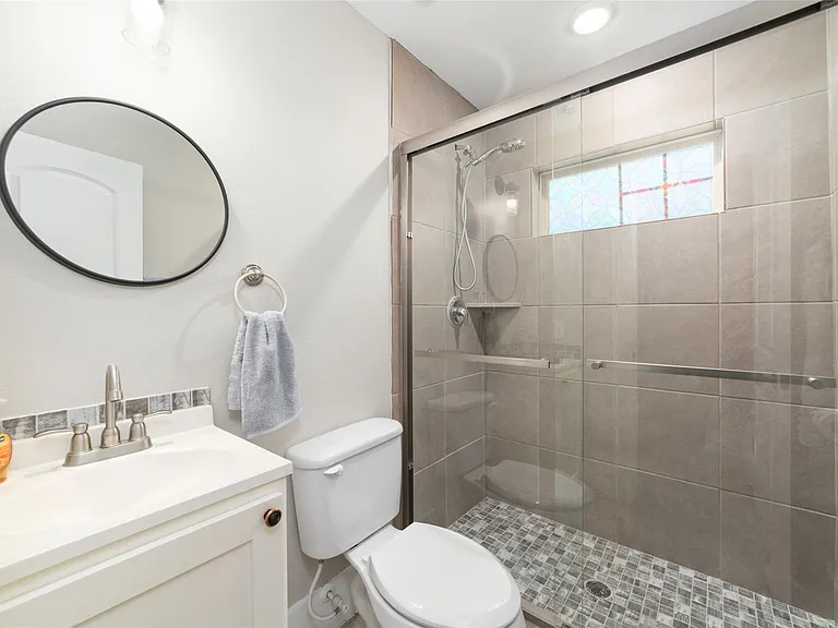 6720 Cathcart Dr — Photo 15