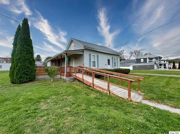 106 School St, Bellville, OH 44813