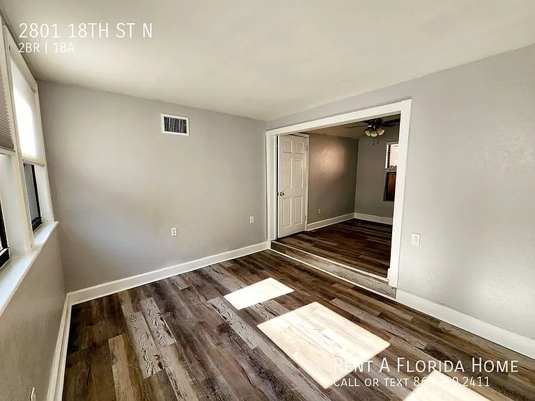 2801 18th St N — Photo 22