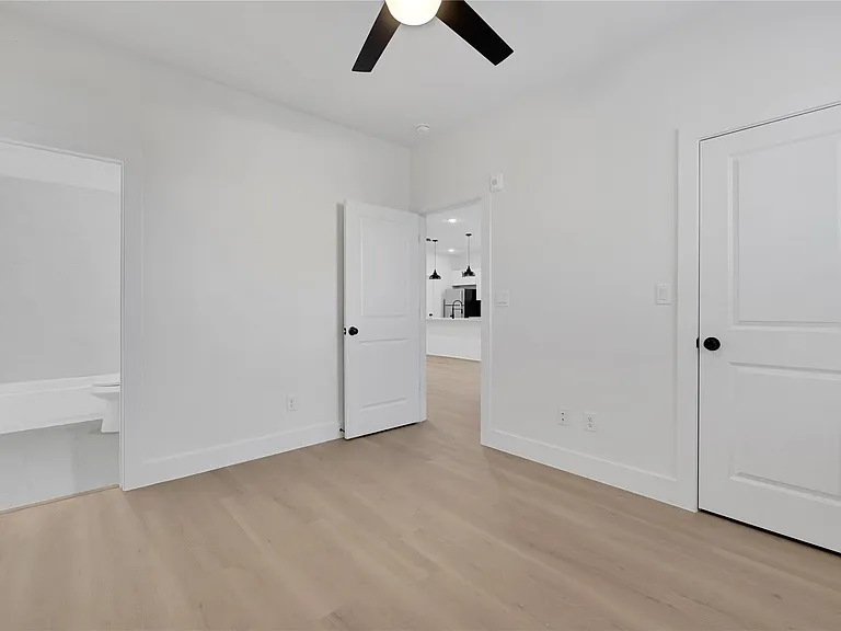 2613 Delafield St #2 — Photo 19
