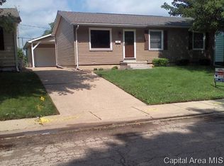 1923 Fairfield Dr, Springfield, IL 62702