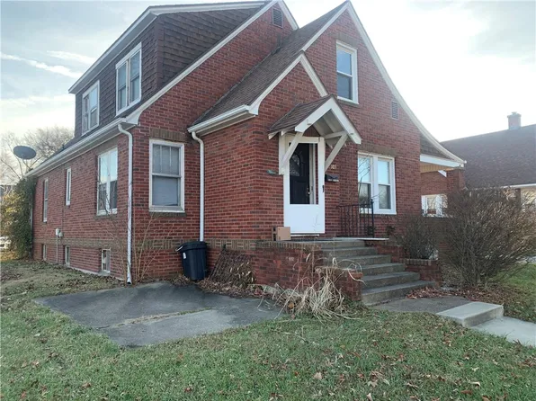 105 W Wabash Ave, Effingham, IL 62401