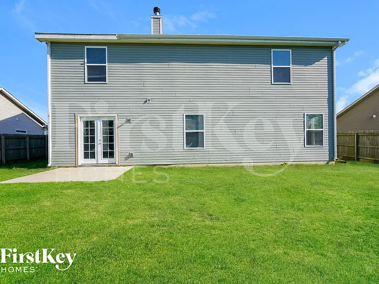 2217 Hampton Dr — Photo 15