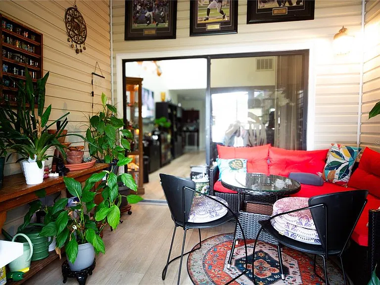 136 Baytree Blvd — Photo 15